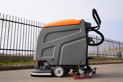 洗地機(jī)電機(jī)出現(xiàn)故障的解決方法 洗地機(jī)電機(jī)出現(xiàn)故障的解決方法.jpg