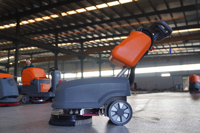 酒店使用榮事達(dá)手推式洗地機(jī)的優(yōu)勢 酒店使用榮事達(dá)手推式洗地機(jī)的優(yōu)勢.jpg